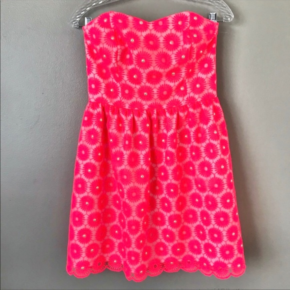 Lilly Pulitzer Dresses & Skirts - ☀️ Lilly Pulitzer Strapless Lace Sweetheart Dress